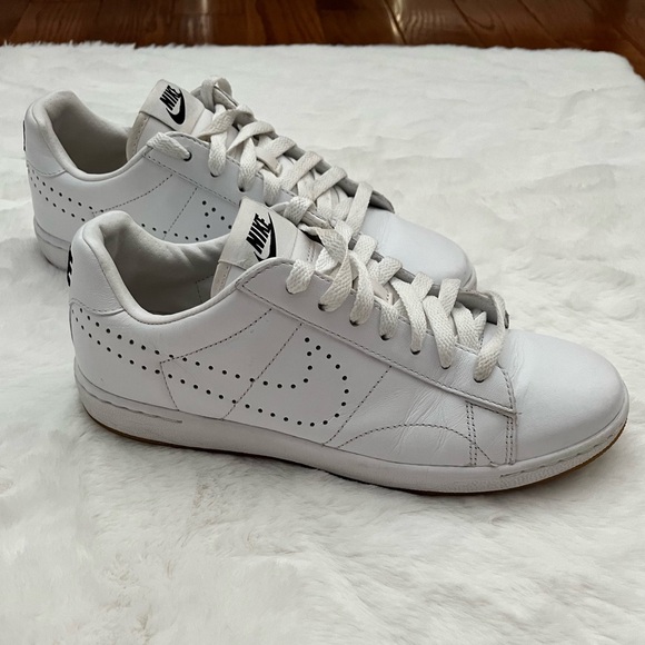Women's NIKE 'Tennis Classic Ultra' Sz 8 US Runners White - Picture 3 of 9